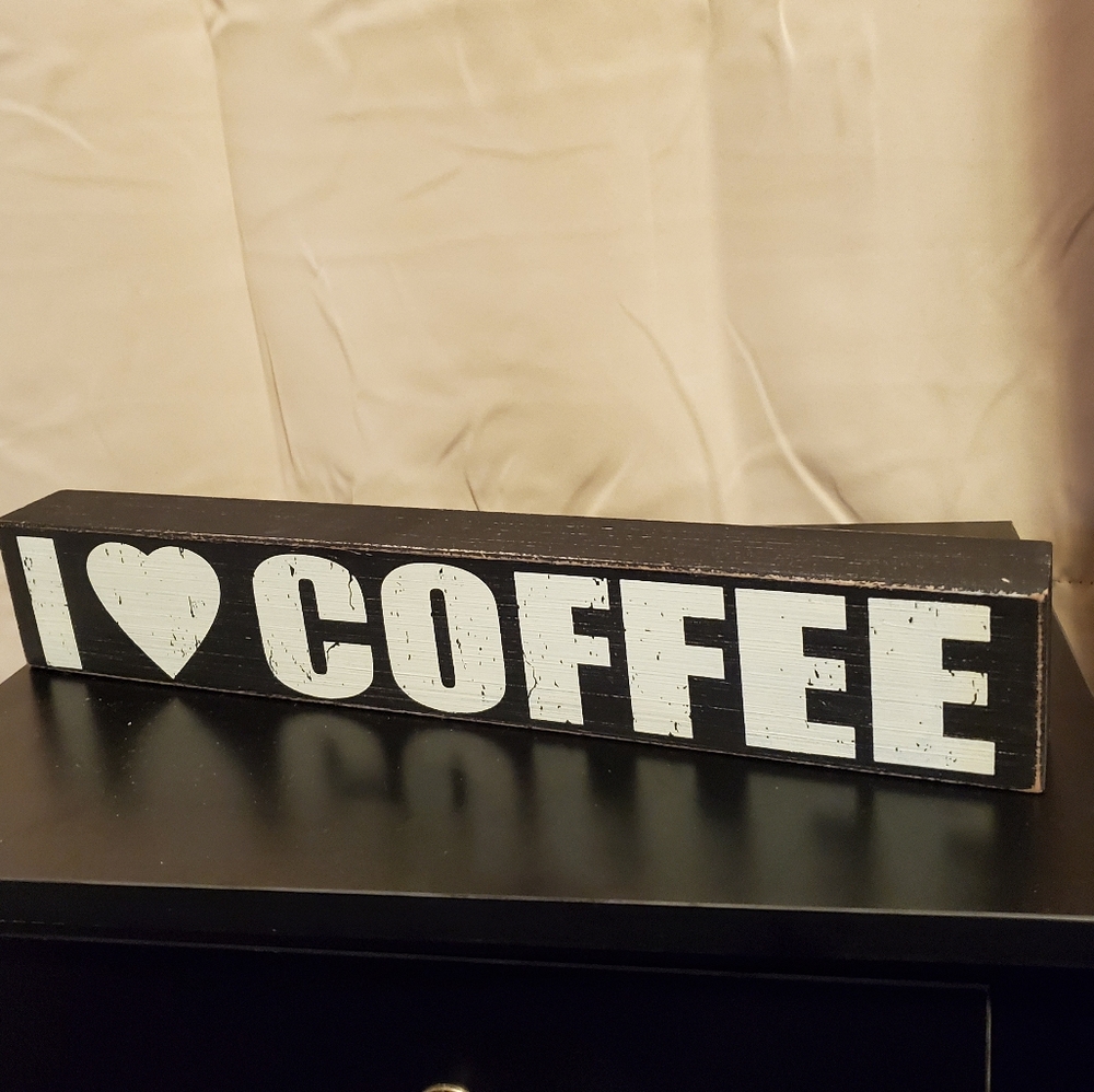 I ❤ Coffee shelf plaque